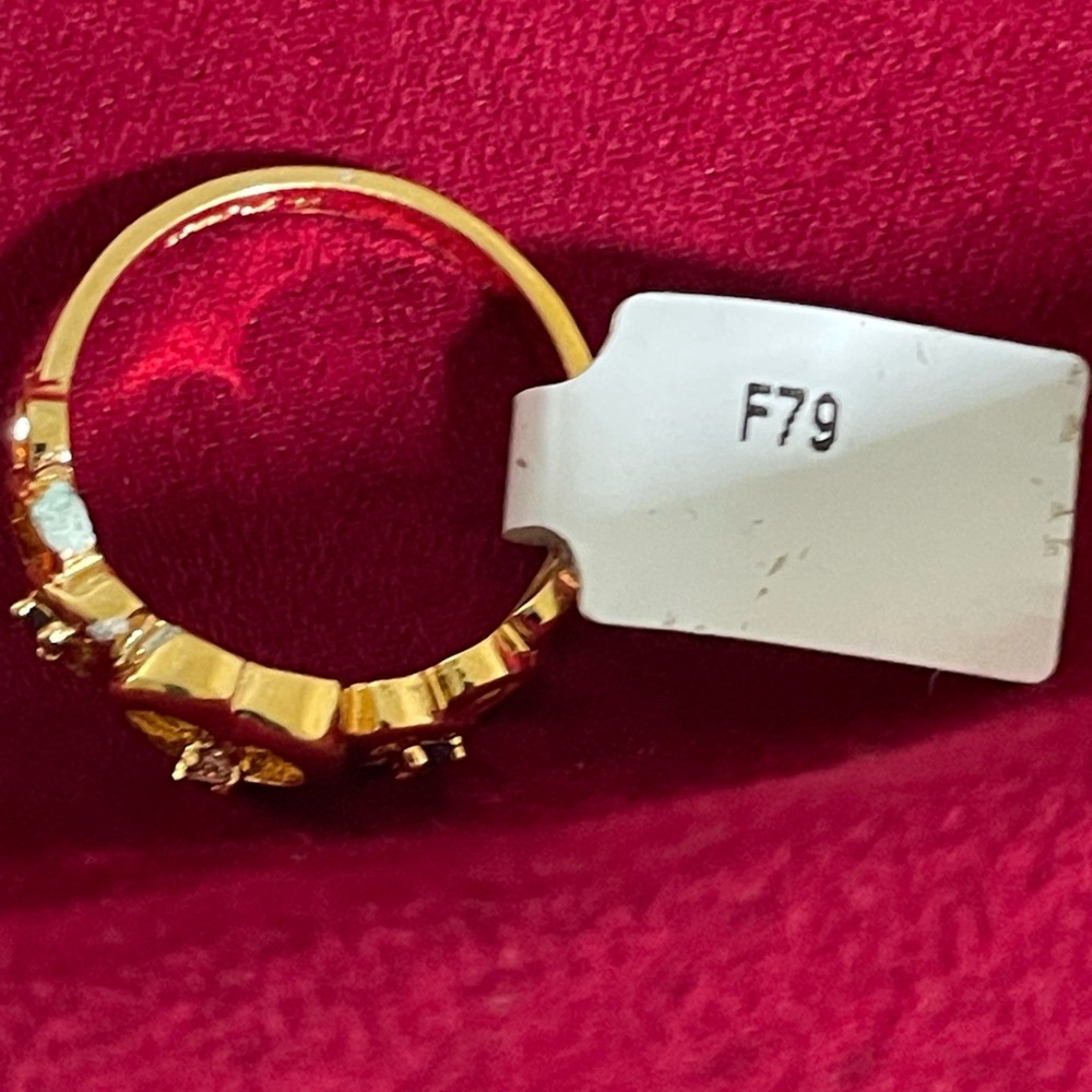 Gold Tone seventh Heart CZ Ring Purple Blue Clear Stone Size 6.75 - Picture 14 of 16